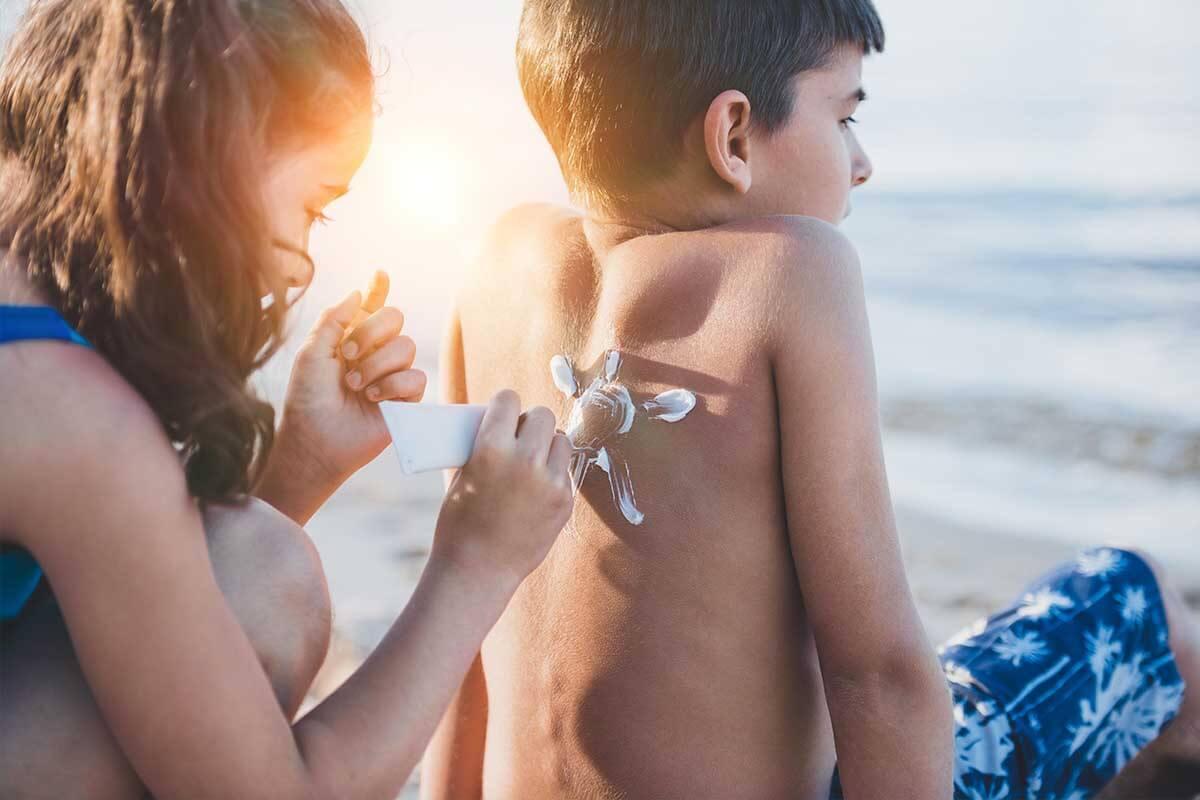 Gefährliche Stoffe in Kinder-Sonnencremes
