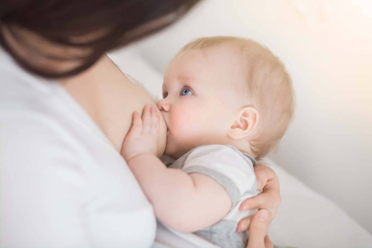 Hunger und Sättigung bei Babys, © UvGroup/Shutterstock