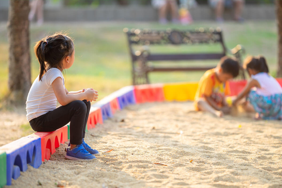 Was hilft Kindern bei Kopfschmerzen?, © Teerawat Anothaistaporn/shutterstock.com