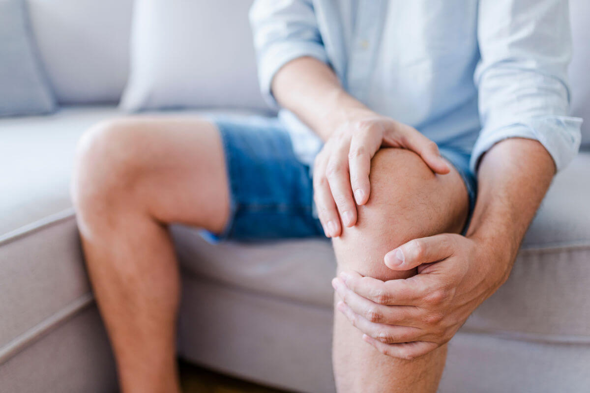 Nahrungsergänzungsmittel gegen Arthrose, © Dragana Gordic/Shutterstock.com