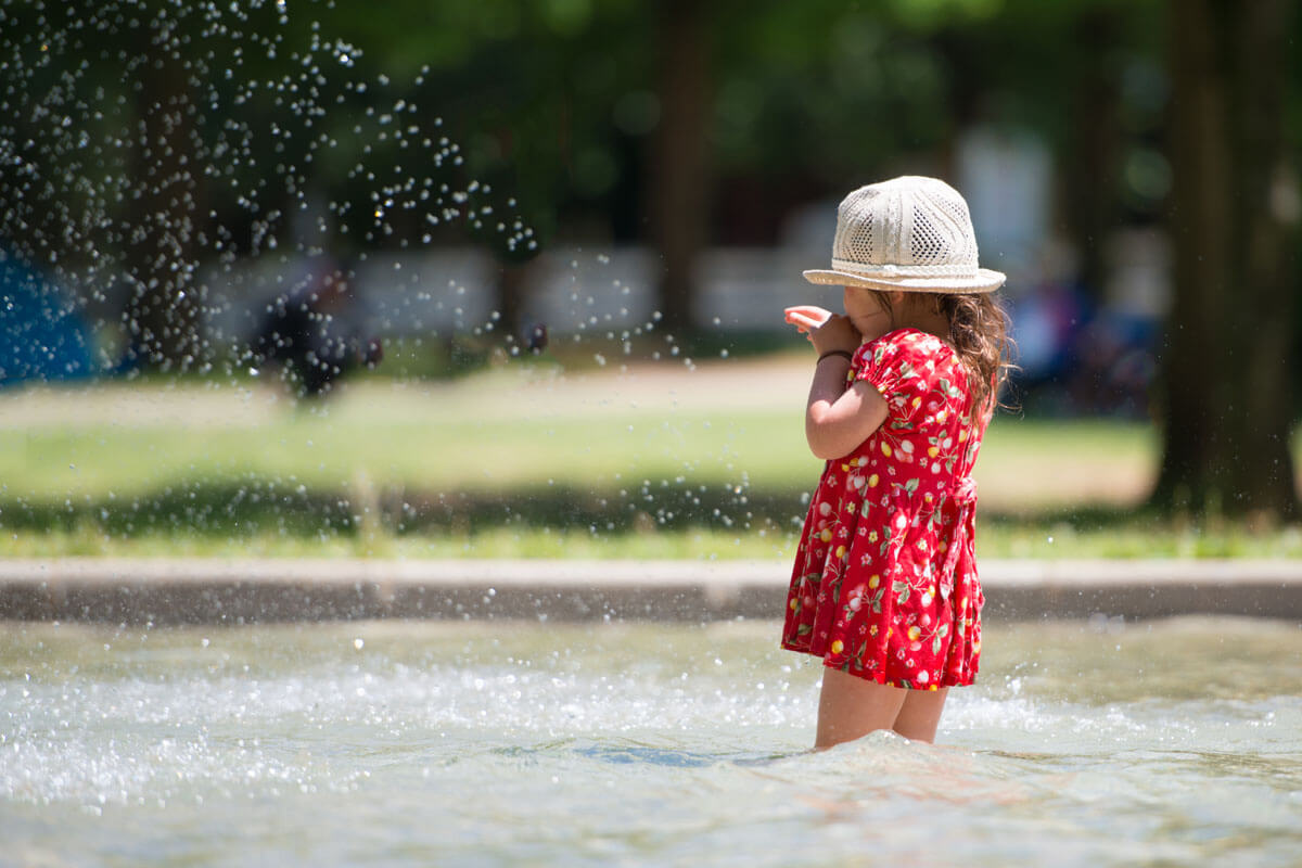 Wo Kinder sicher schwimmen, © Purino/Shutterstock.com