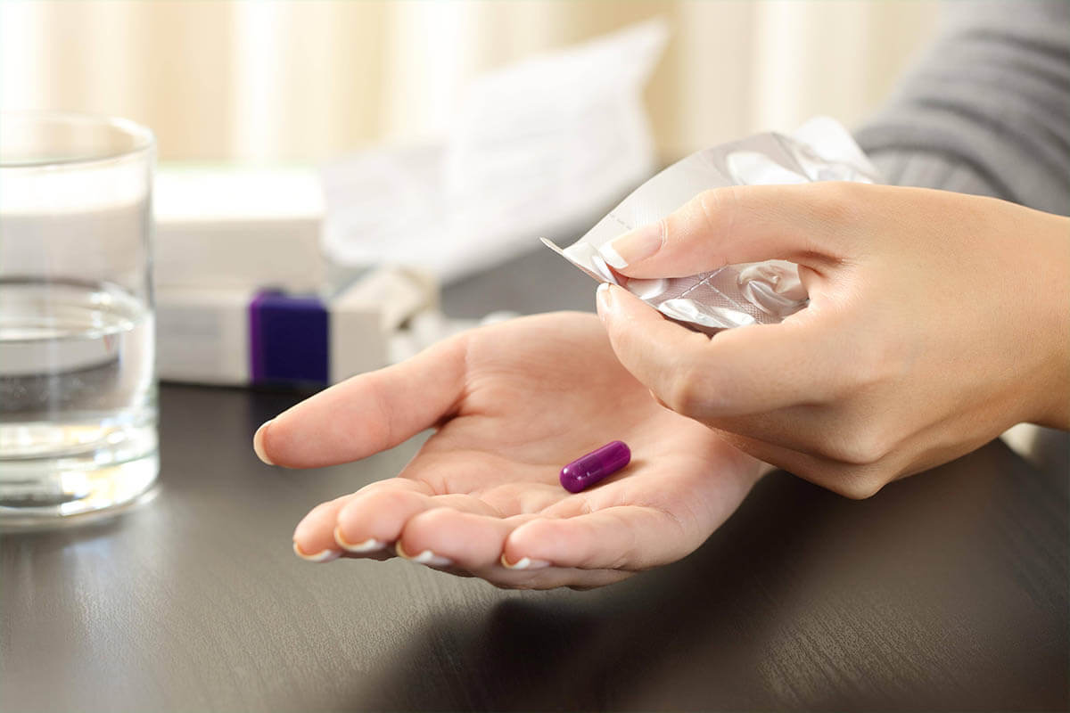 Tabletten und Kapseln richtig abschlucken, © Panthermedia/imago-images.de